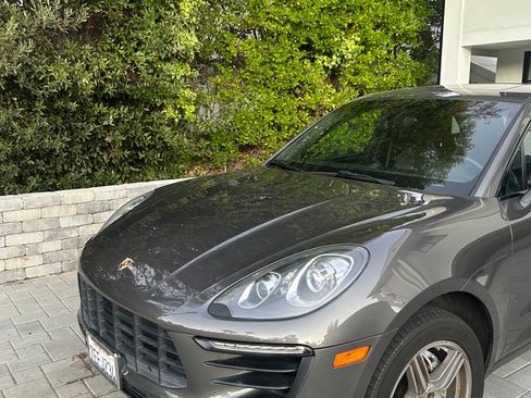 Used 2015 Porsche Macan S image 8