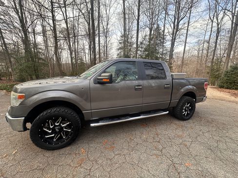 Used 2014 Ford F150 XLT w/ Equipment Group 302A Luxury image 2