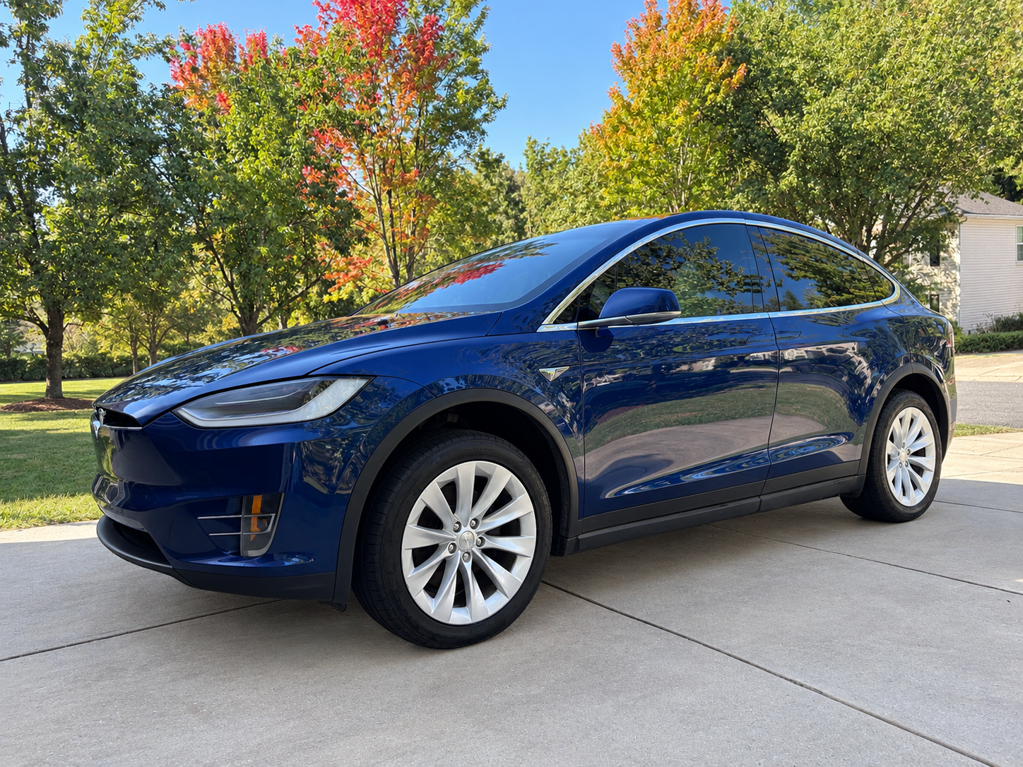Used 2020 Tesla Model X Long Range AWD/4WD image 4