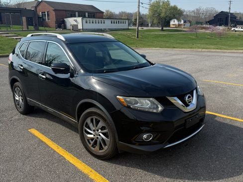 Used 2015 Nissan Rogue SL w/ SL Premium Package image 6