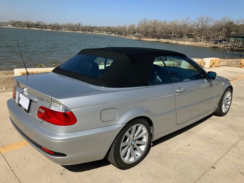 Used 2005 BMW 325Ci Convertible RWD image 2