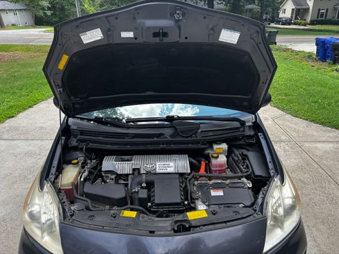 Used 2013 Toyota Prius Two FWD image 18