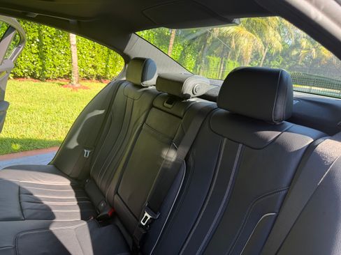 Used 2019 BMW 540i w/ Executive Package RWD image 18