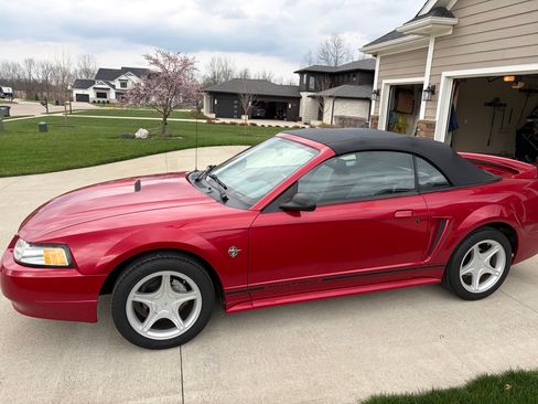 Used 1999 Ford Mustang GT image 12