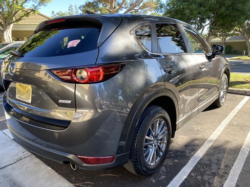 Used 2017 MAZDA CX-5 Touring w/ Preferred Equipment Package image 9