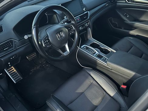 Used 2019 Honda Accord Sport image 4
