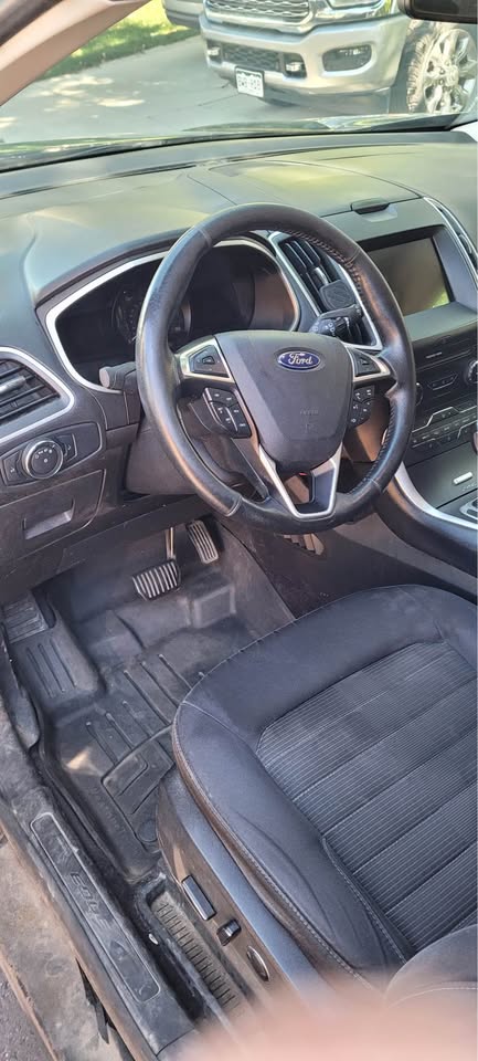 Used 2016 Ford Edge SEL w/ Equipment Group 201A AWD/4WD image 10