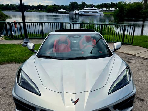 Used 2024 Chevrolet Corvette Stingray Preferred Cpe w/ Z51 Performance Package image 4