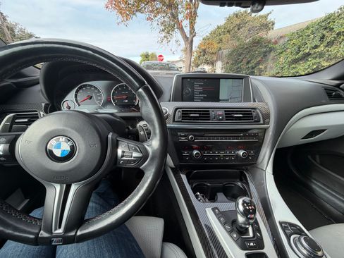 Used 2014 BMW M6 Convertible image 8