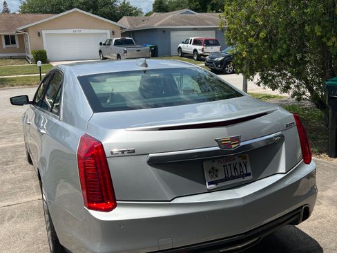 Used 2019 Cadillac CTS Luxury RWD image 4