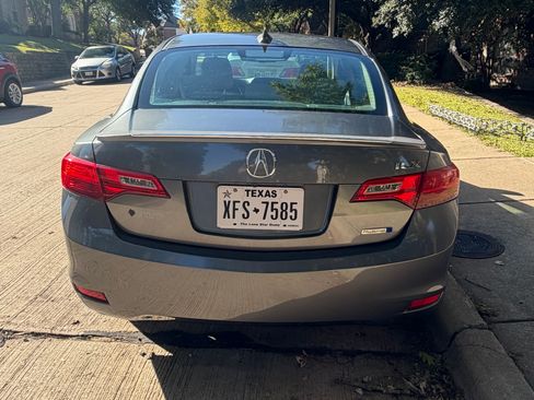 Used 2013 Acura ILX Hybrid w/ Technology Package image 8