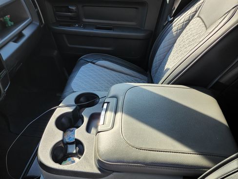 Used 2017 RAM 1500 Express w/ Black Ram 1500 Express Group image 14