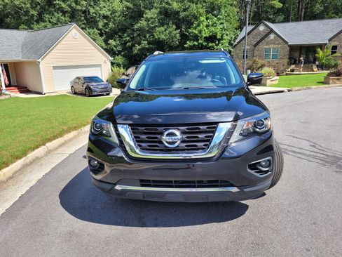 Used 2019 Nissan Pathfinder SL FWD image 5