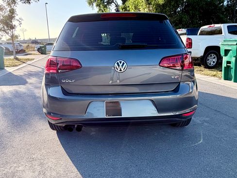 Used 2016 Volkswagen Golf S image 4
