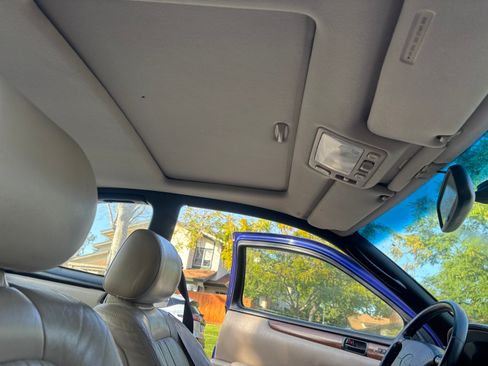 Used 1997 Lexus SC 300 Coupe image 11