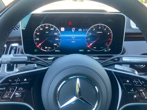 Used 2025 Mercedes-Benz S 580 4MATIC Sedan image 15