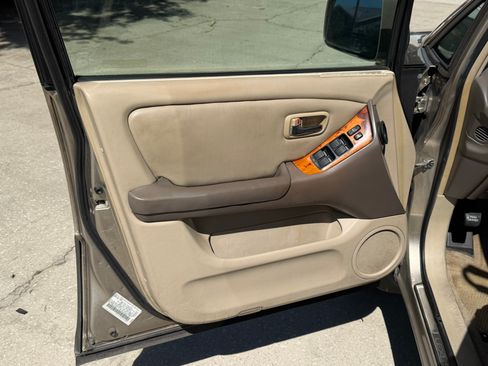 Used 2001 Lexus RX 300 image 8