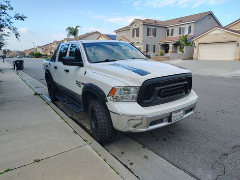Used 2019 RAM 1500 Tradesman w/ Chrome Appearance Group image 8