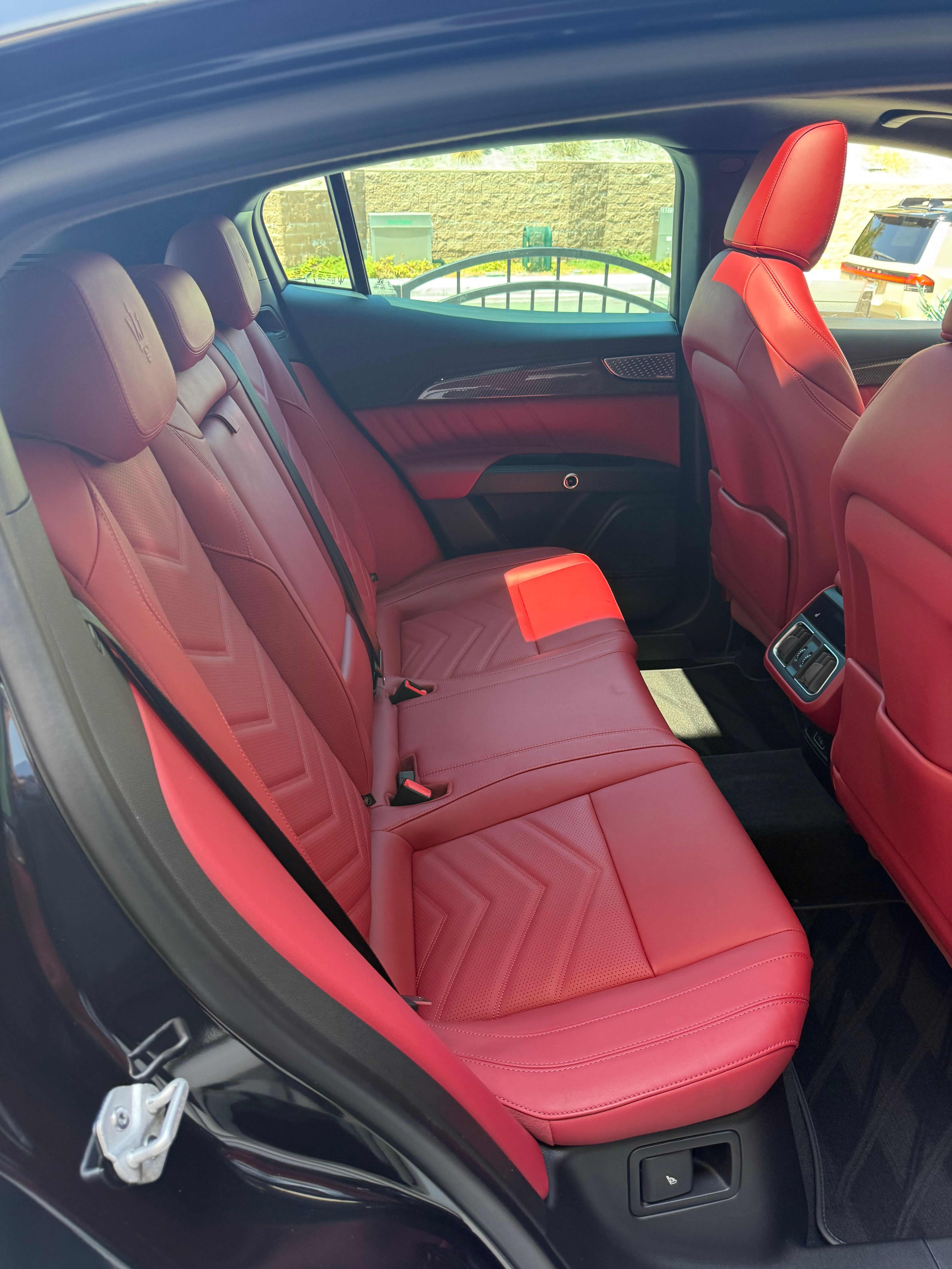 Used 2024 Maserati Grecale Trofeo AWD/4WD image 6