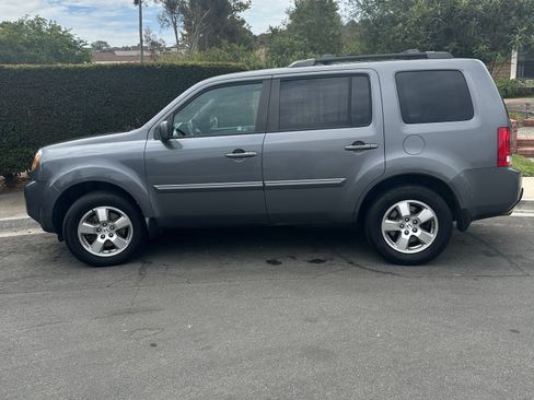 Used 2011 Honda Pilot EX-L image 2
