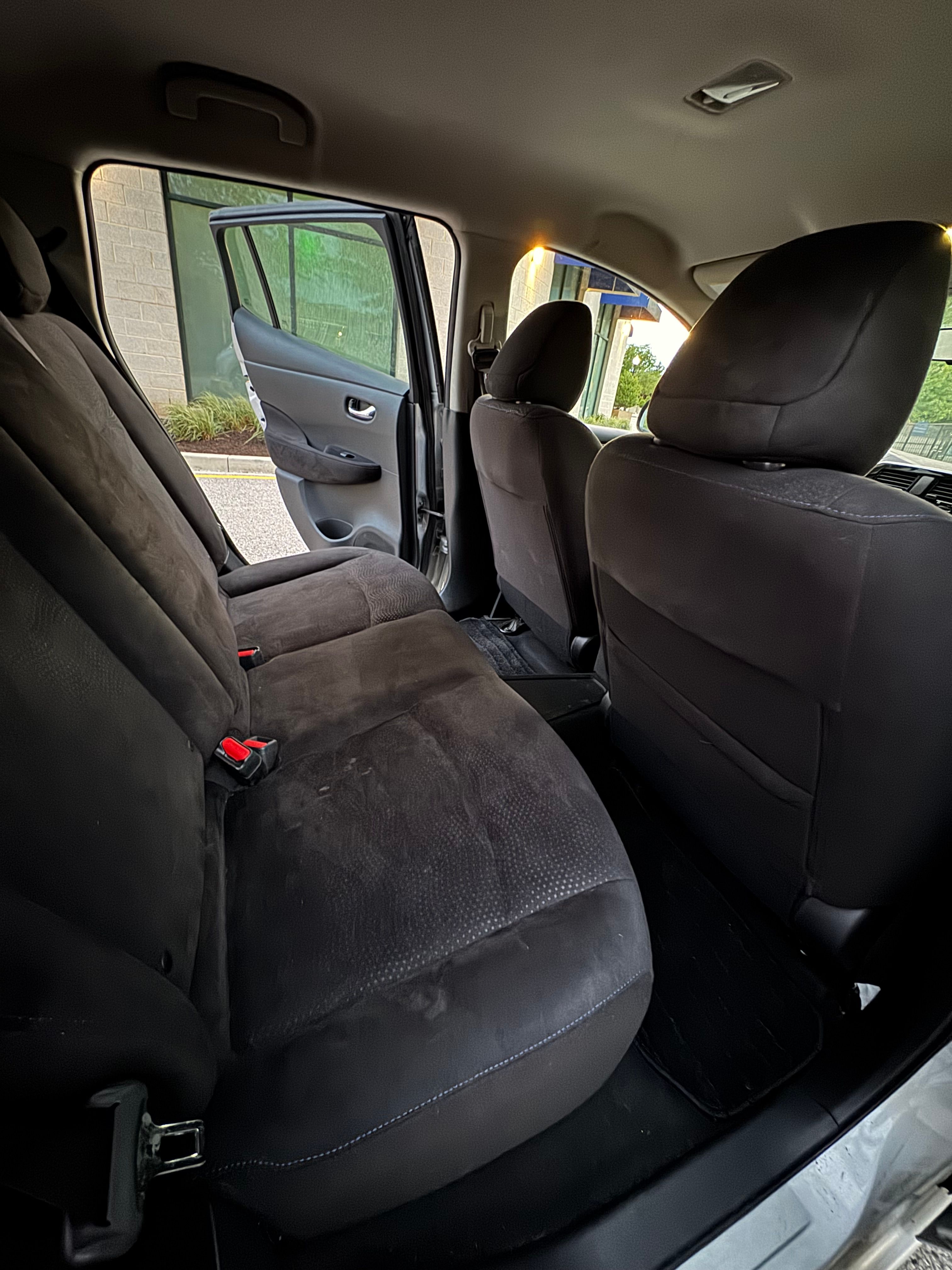 Used 2017 Nissan Leaf SV FWD image 17