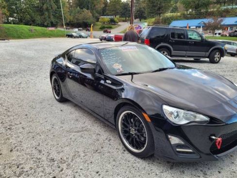 Used 2014 Scion FR-S image 1