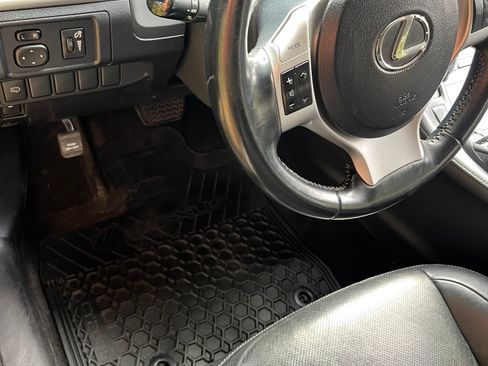 Used 2012 Lexus CT 200h Premium w/ Leather Pkg FWD image 22