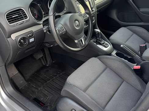 Used 2014 Volkswagen Golf TDI image 24