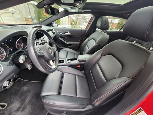 Used 2020 Mercedes-Benz GLA 250 4MATIC image 12