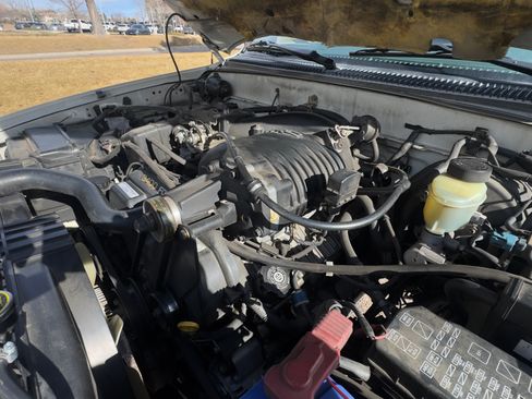 Used 1998 Toyota Tacoma 4x4 Xtracab V6 image 9