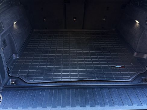 Used 2022 BMW X5 M50i w/ Premium Package image 7