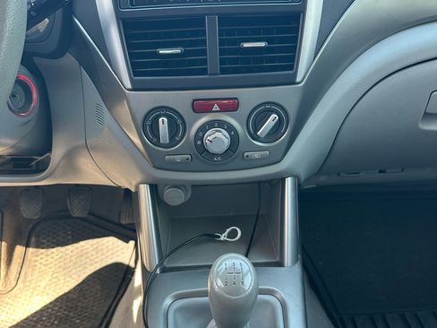 Used 2010 Subaru Forester 2.5X Premium image 13