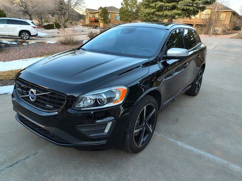 Used 2015 Volvo XC60 T6 R-Design Platinum image 1