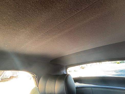 Used 2003 Ford Thunderbird image 21