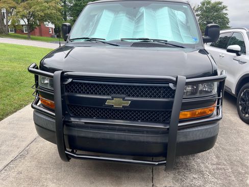 Used 2020 Chevrolet Express 2500 w/ Driver Convenience Package RWD image 1