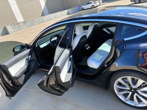Used 2019 Tesla Model 3 Standard Range Plus RWD image 8