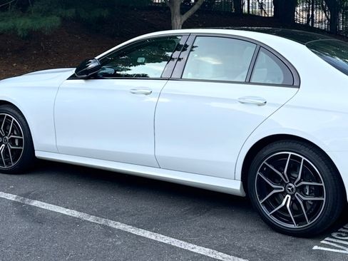 Used 2022 Mercedes-Benz E 450 4MATIC Sedan image 5