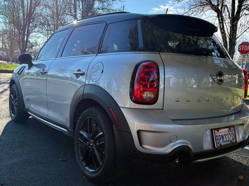 Used 2016 MINI Cooper Countryman S image 2