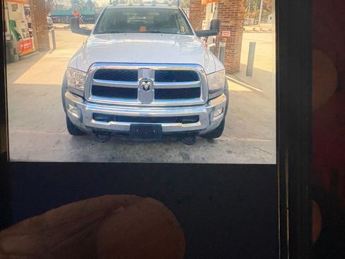 Used 2018 RAM 5500 Tradesman w/ Max Tow Package image 6