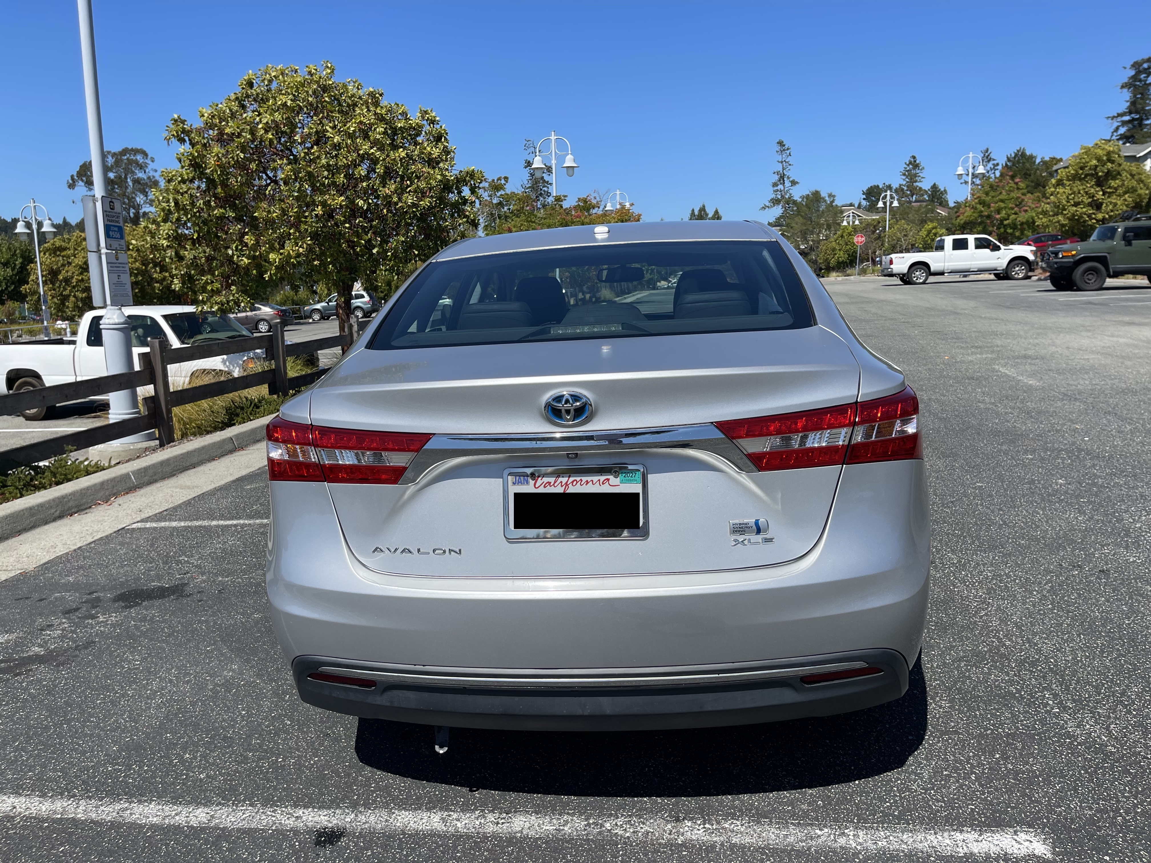 Used 2014 Toyota Avalon XLE Touring FWD image 10