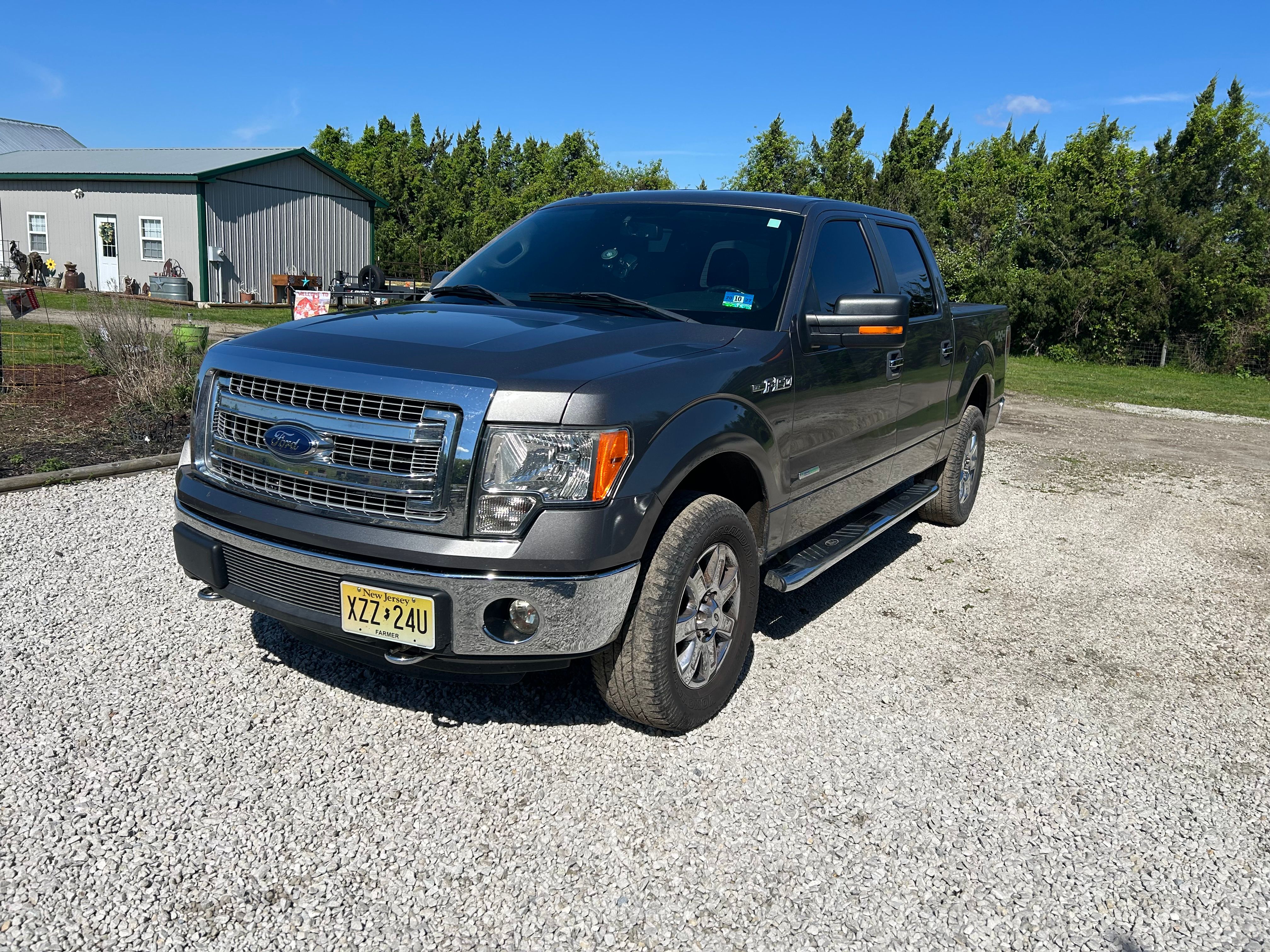 Used 2013 Ford F150 XLT w/ Luxury Equipment Group AWD/4WD image 1