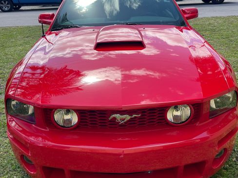 Used 2005 Ford Mustang GT image 13