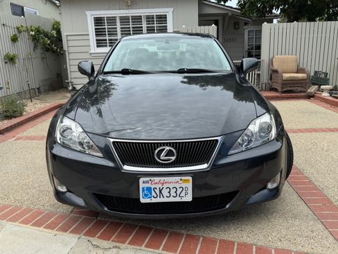Used 2007 Lexus IS 250 RWD image 4