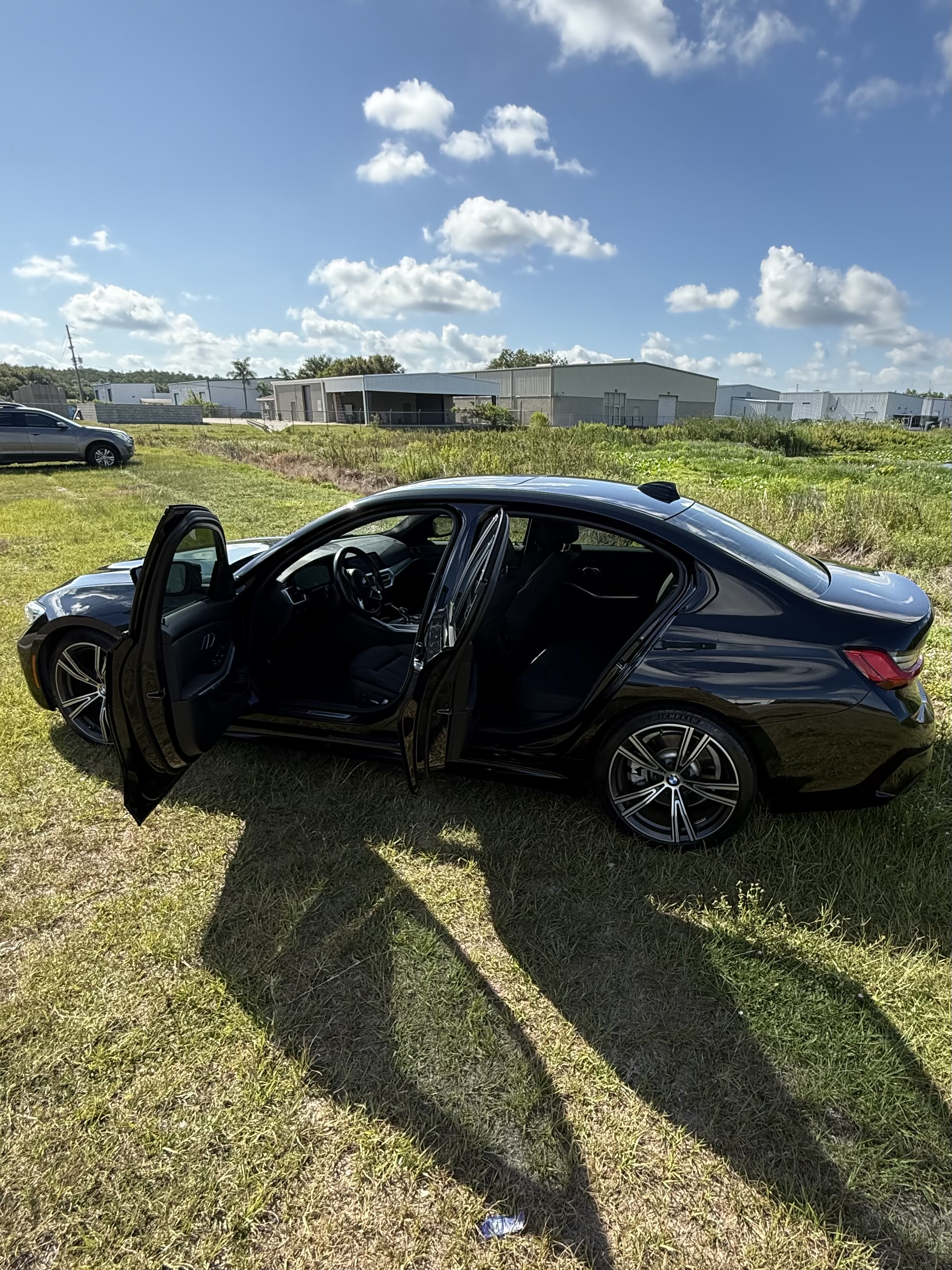 Used 2020 BMW 330i Sedan w/ M Sport Package RWD image 5