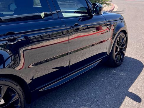 Used 2020 Land Rover Range Rover Sport HST image 11