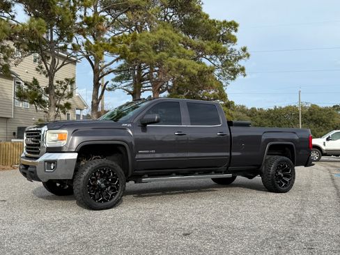Used 2015 GMC Sierra 2500 SLE w/ SLE Preferred Package image 1
