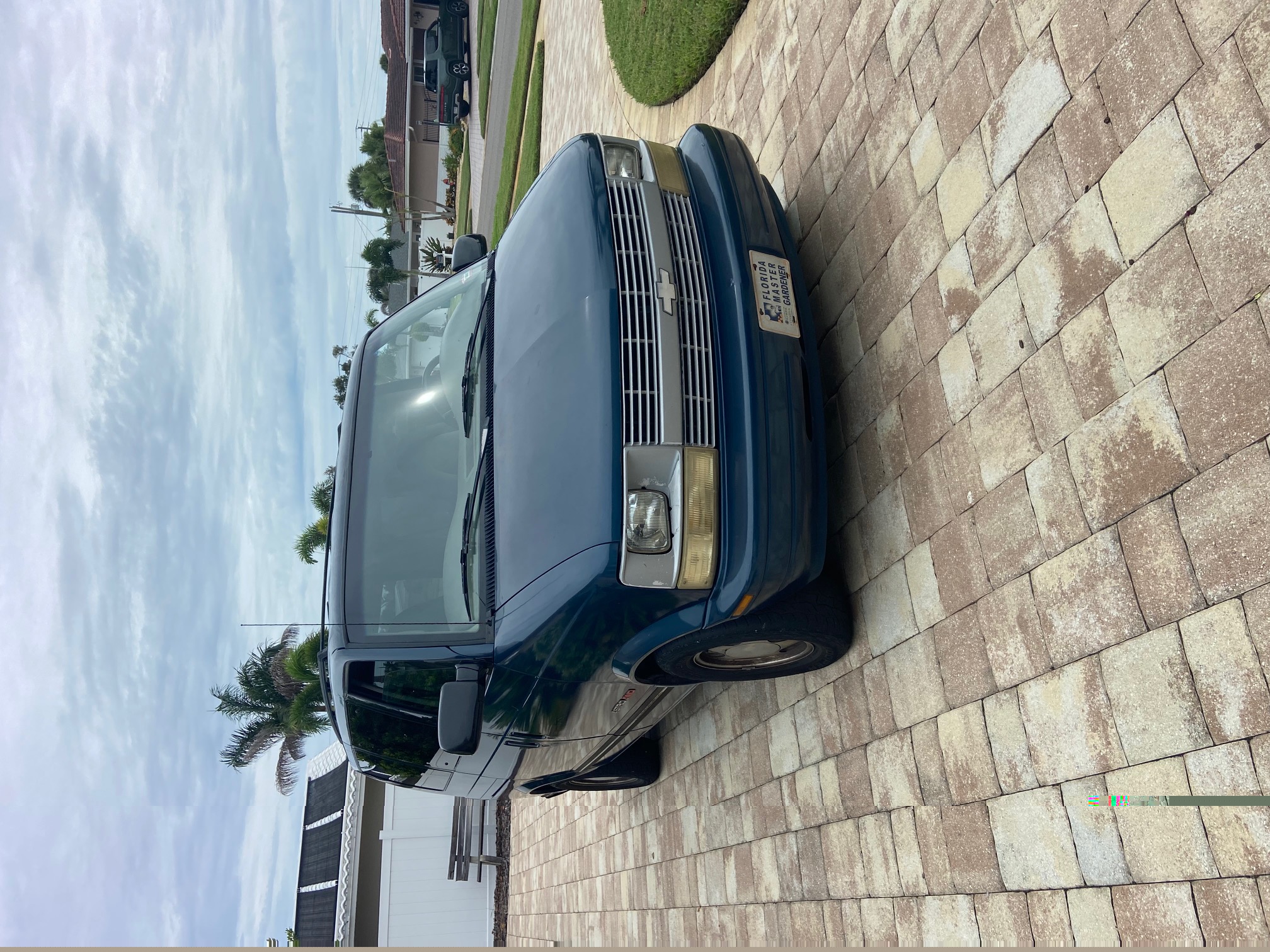 Used 1998 Chevrolet Astro AWD Passenger image 1