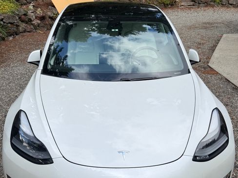 Used 2021 Tesla Model 3 Long Range AWD/4WD image 5