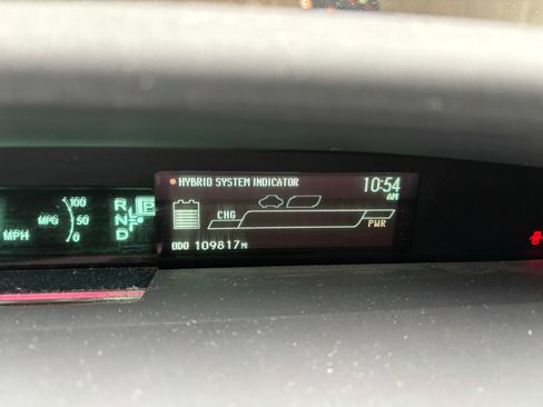 Used 2015 Toyota Prius Two image 13