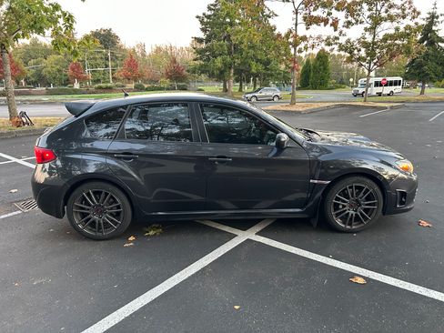 Used 2010 Subaru Impreza WRX STI image 2